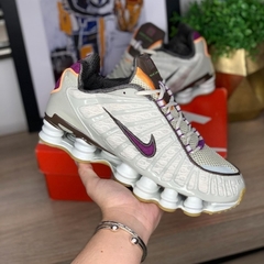 tênis-nike-shox-tl-12-molas-retrô-cinza-com-roxo