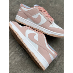 tenis-nike-dunk-low-coral-w