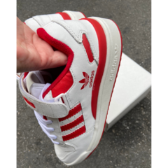tênis-adidas-forum-low-branco-com-vermelho