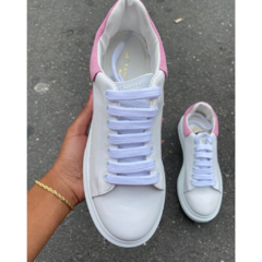 tênis-alexander-McQueen-oversized-branco-e-rosa