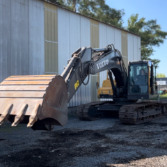 Excavadora VOLVO EC210DL - 21 toneladas en internet