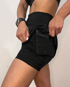 Imagen de POLLERA SHORT NEGRO NEUTRAL