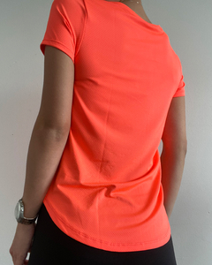 REMERA DRY-FIT NARANJA FLÚOR - NEUTRAL