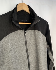 CAMPERA DEPORTIVA LYCRA SPORT GRIS Y NEGRO - tienda online