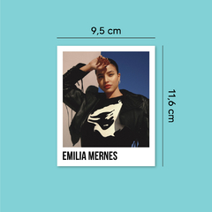 Polaroid Emilia Mernes en internet