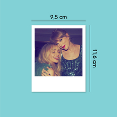 Polaroid Taylor Swift & Sabrina Carpenter en internet