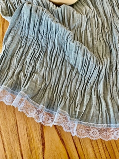 Camino de Mesa - Tusor Gris Soft con Puntilla - comprar online