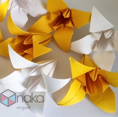 Lírios Avulsos Coloridos de Origami - Pronta entrega - Naka Origami