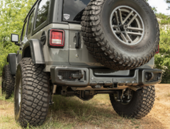 DEFENSA TRASERA RUGGED RIDGE JEEP JL