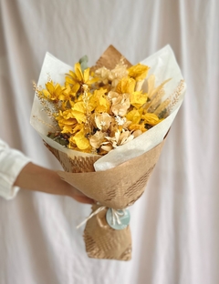 Buquê de flores secas Pequeno | Amarelo e bege - comprar online