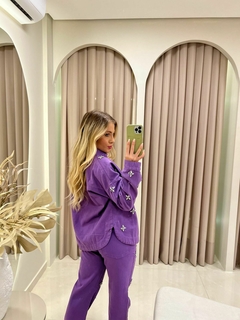 CALÇA SARJA COM APLICAÇÕES - USE BARDONNI