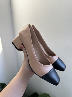 SCARPIN CELINA BICOLOR NUDE PT - comprar online