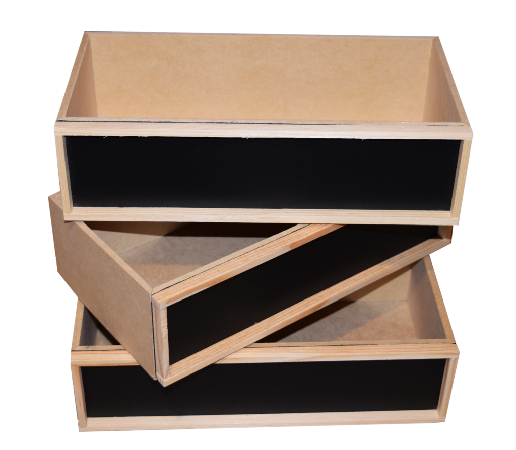 13928 CAJA GIFT BOX PIZARRON NEGRA MADERA (30CMX30CM) – SurtiPop