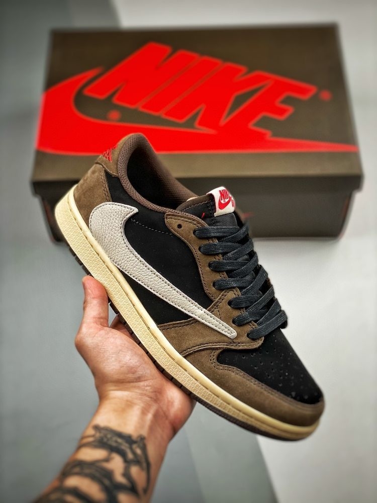 Travis scott best sale low retro 1