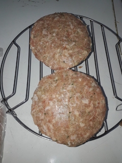 HAMBURGUESAS TIPO PARRILLERAS 120 GRS APROX C/U