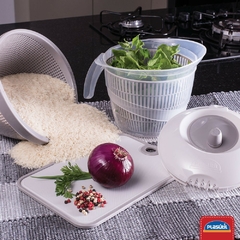 Secador de Salada Centrífuga Manual Tamanho Médio 2,80 Litros Centrifuga Secadora de Alface Verduras Saladas e Folhas Prática Fácil de Usar Plasútil