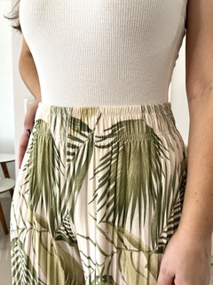 Pantalona com estampa de palmeira - comprar online