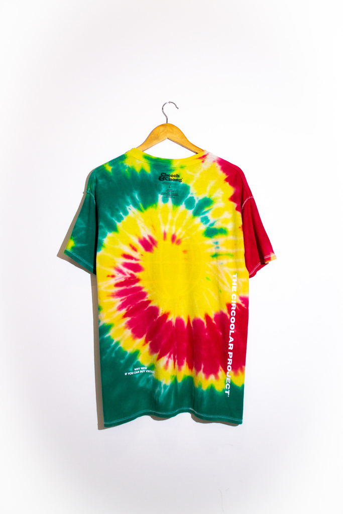 Camiseta Tie-Dye Fuelling The WorldCompre na loja online da Fuss