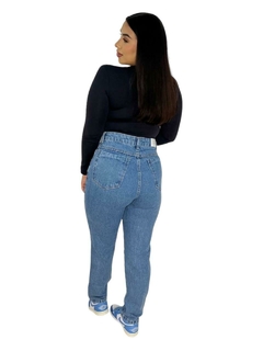 CALÇA MOM DESTROYED JEANS MÉDIO - comprar online