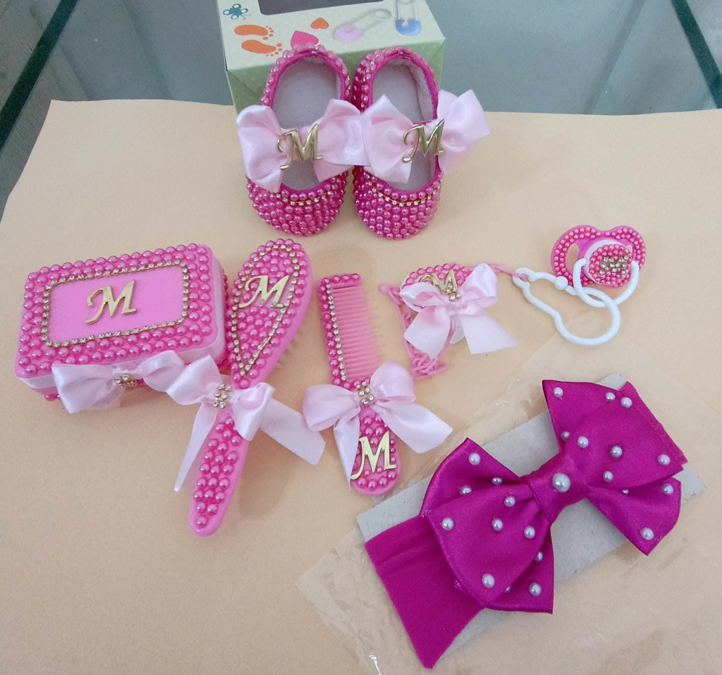 Sapatinho de fashion bebe personalizado com perola