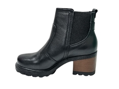 BOTA BOTINA FEM. SALTO PEGADA PRETO - comprar online