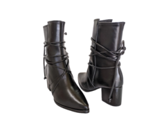 BOTA FEM. CANO BAIXO AMARRAÇÃO VIZZANO PRETO - comprar online