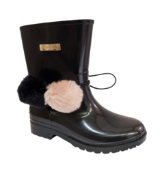 BOTA INF. FEM. GALOCHA PAMPILI POMPOM PRETO - comprar online