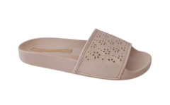 CHINELO FEM. MOLECA SLIDE FUROS CREME - Sugestiva Calçados