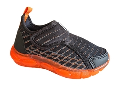 TENIS INF. MASC. MASC PÉ COM PÉ BUBBLE LED PRETO LARANJA - Sugestiva Calçados