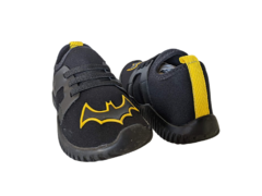 TENIS INF. MASC. INF. PÉ COM PÉ PRETO BATMAN - comprar online