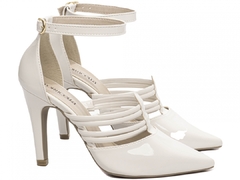 Sapato Scarpin Verniz Off White: Fivela Dourada | 9cm | Coleção Off White Verão - loja online