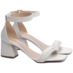 Sandalia Napa Off White Salto Bloco Grosso Baixo 7cm Colecao Finest 2025 Antiderrapante - Calçadospravc | Comprar Calçados Femininos Online | Comprar Scarpins