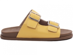 Sandália Papete Birken: Napa Amarelo | Fivelas Prata | Vc + Linda ainda em Bege | Qualidade Torricella - Calçadospravc | Comprar Calçados Femininos Online | Comprar Scarpins