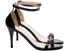 Sandália Gisele Salto 9,5cm Fino Alto em Verniz Preto - Calçadospravc | Comprar Calçados Femininos Online | Comprar Scarpins