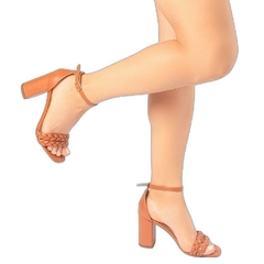 Sandalia Feminina Tiras Trancadas Salto 8.5cm Grosso Caramelo - comprar online