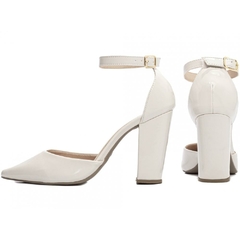 Scarpin Aberto com Fivela Salto 9cm| Luxo e Glamour em Off White - comprar online