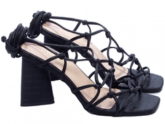 Sandália Innovation Salto 8,5cm Tiras Finas em Napa Preto - Calçadospravc | Comprar Calçados Femininos Online | Comprar Scarpins