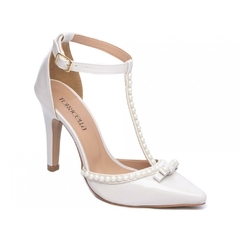 Scarpin Luxo e Glamour Salto Fino 9cm Com Perolas em ABS Off White