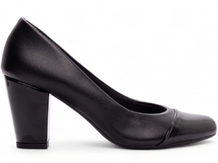 Scarpin Boneca Bico Redondo Inovador Salto 7cm em Preto - loja online