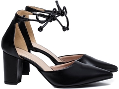 Sapato Scarpin Salto 8cm Robusto e Elegante em Preto - Calçadospravc | Comprar Calçados Femininos Online | Comprar Scarpins