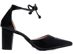Sapato Scarpin Salto 8cm Robusto e Elegante em Preto - loja online