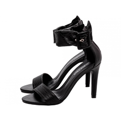 Sandalia Feminina Salto 9.5cm Preto Elegancia e Conforto para os Dias Quentes na internet