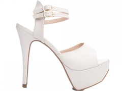 Sandália Meia Pata Feminina: Napa Off White | Fivela Dourada | Salto 13cm | Elegância Total - comprar online