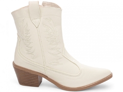 Bota Texana Country Cano Baixo | Elegância e Conforto em Napa Off White com Bordados - Calçadospravc | Comprar Calçados Femininos Online | Comprar Scarpins