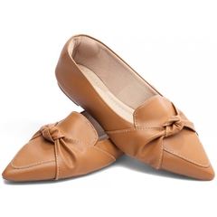 Sapatilha Mocassim Feminino Bico Fino Estilo Atemporal em Napa Caramelo - comprar online