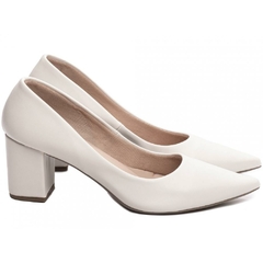 Scarpin Off White Conforto Extremo Salto 6.5cm Antiderrapante - Calçadospravc | Comprar Calçados Femininos Online | Comprar Scarpins