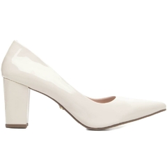 Scarpin Verniz Off White Salto Grosso 8.5cm Elegancia e Conforto - loja online