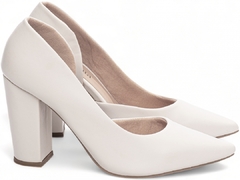 Scarpin Aberto do Lado Salto 8,5cm | Glamour Inovador em Off White - Calçadospravc | Comprar Calçados Femininos Online | Comprar Scarpins
