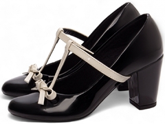 Sapato Boneca Mary Jane | Charme e Conforto em Verniz Preto com Detalhes Off White na internet