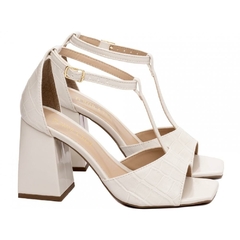 Elegancia e Sofisticacao Sandalia Verniz Off White com Salto Grosso 9cm - Calçadospravc | Comprar Calçados Femininos Online | Comprar Scarpins